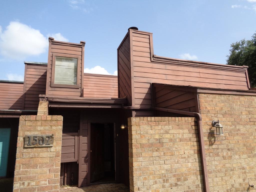 College Station two-story townhome exterior